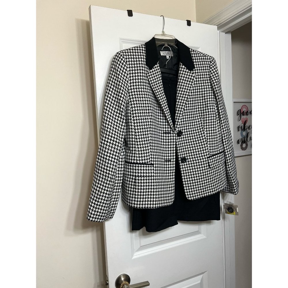 Kasper Black and White Suit Size 16 NWT